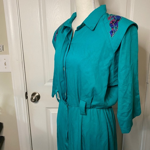 Real vintage 80s/90s woman’s dress - Picture 4 of 7